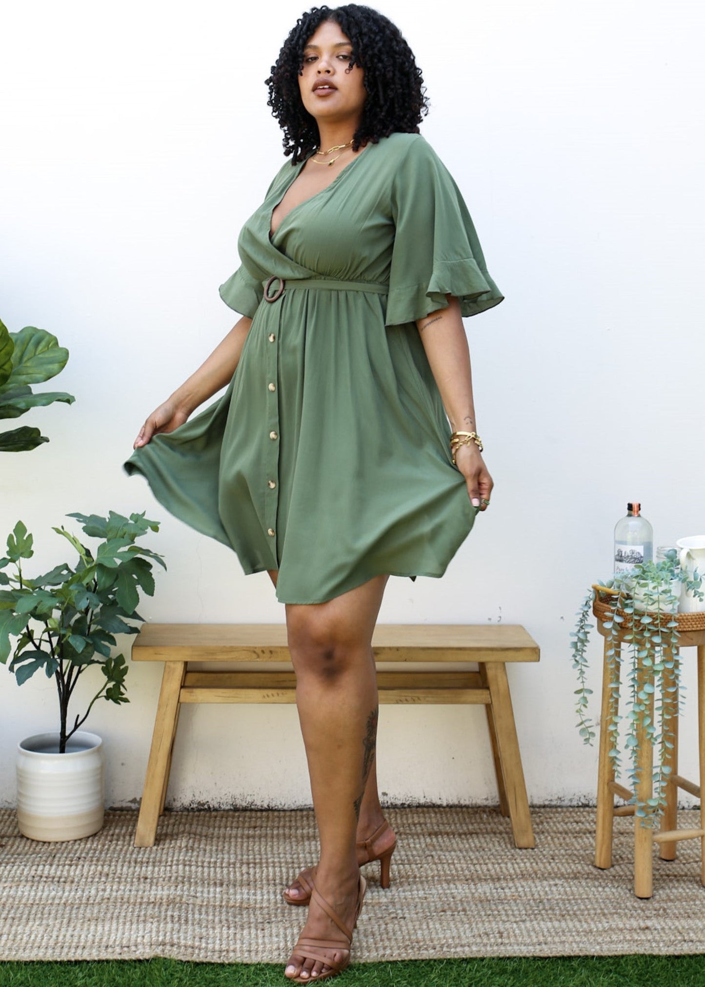 Plus Size O-Ring Tied Belt Waist Butterfly Flare Sleeve Midi Dress