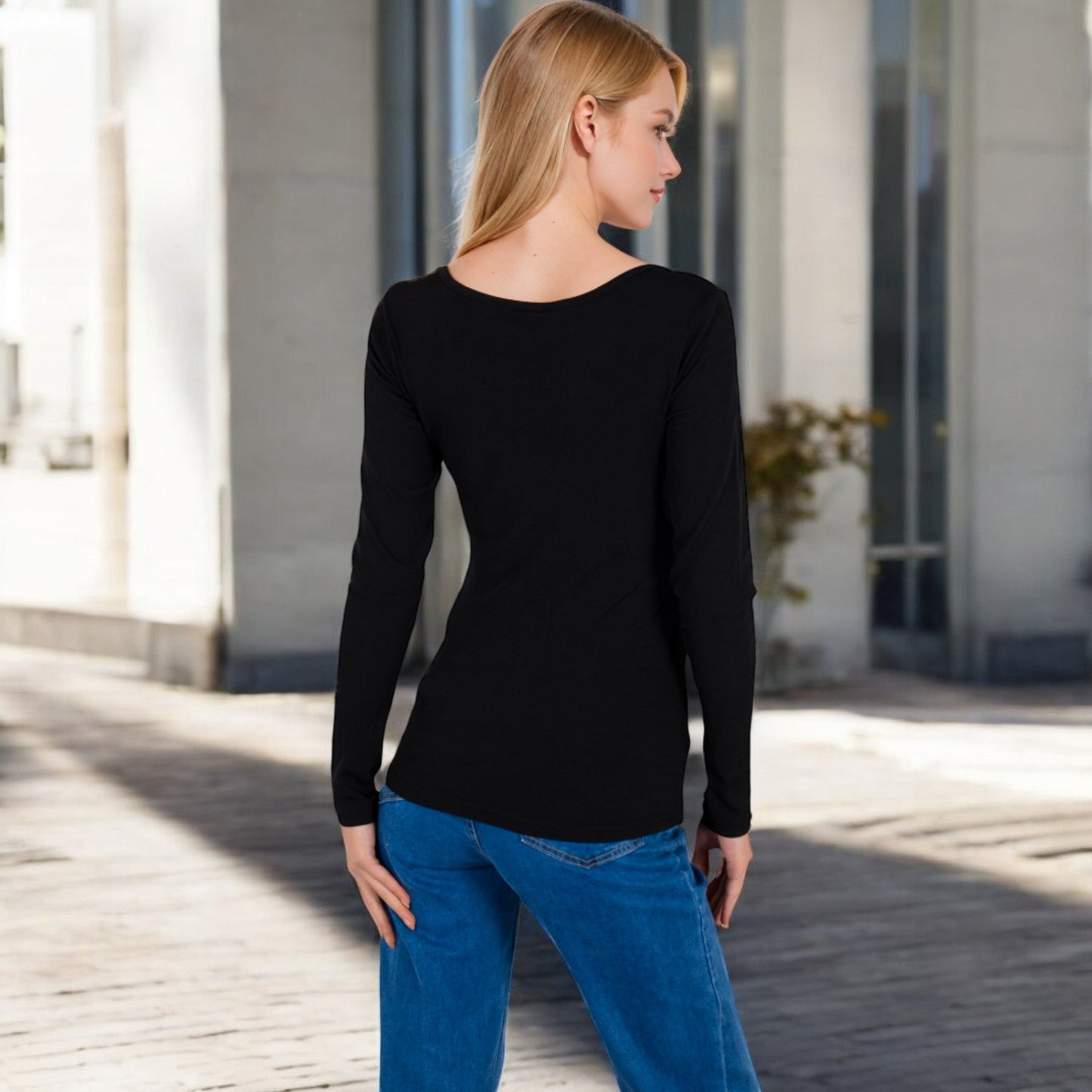 Long Sleeve Scoop Neck Stretch Knit Top