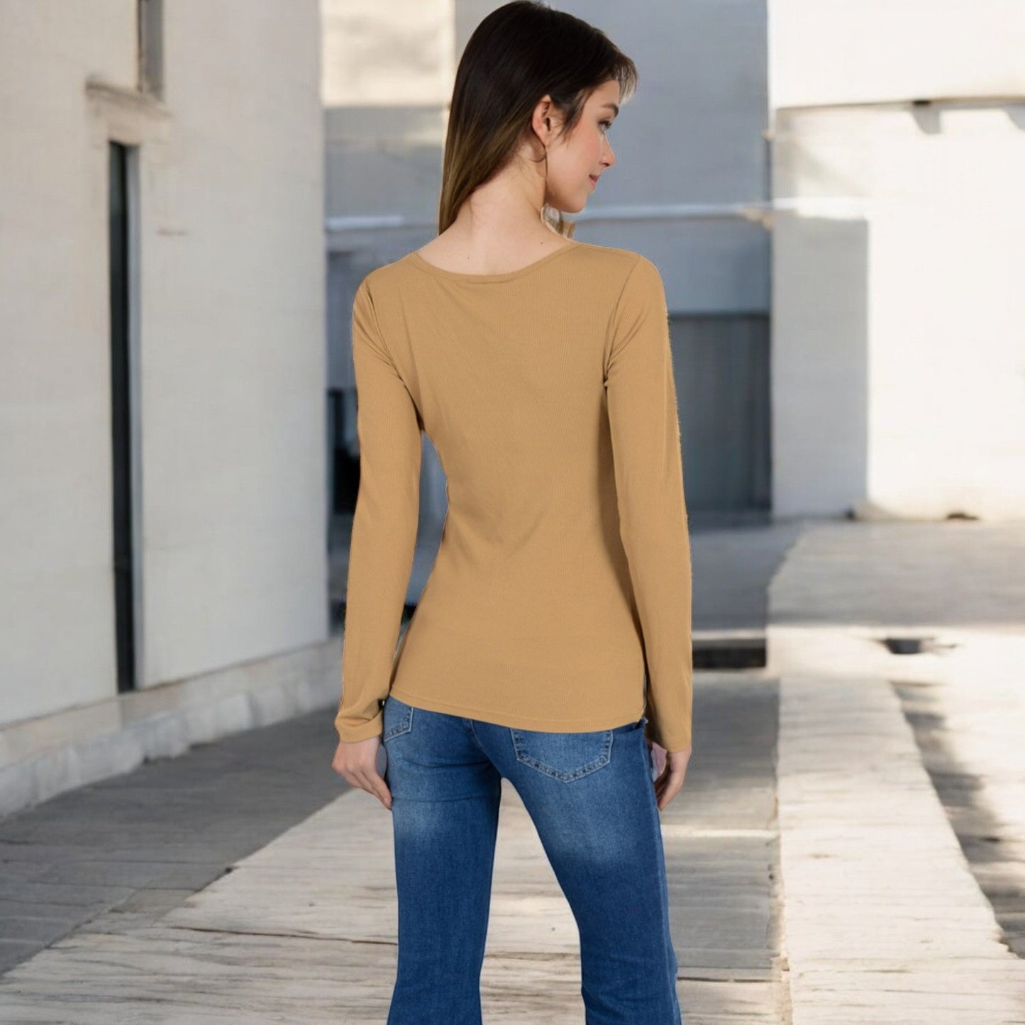 Long Sleeve Scoop Neck Stretch Knit Top