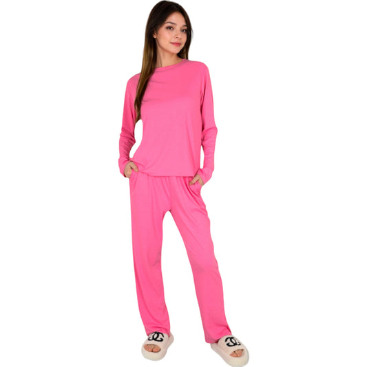 Long Sleeve Pajama Set with Relaxed Fit and Soft Fabric