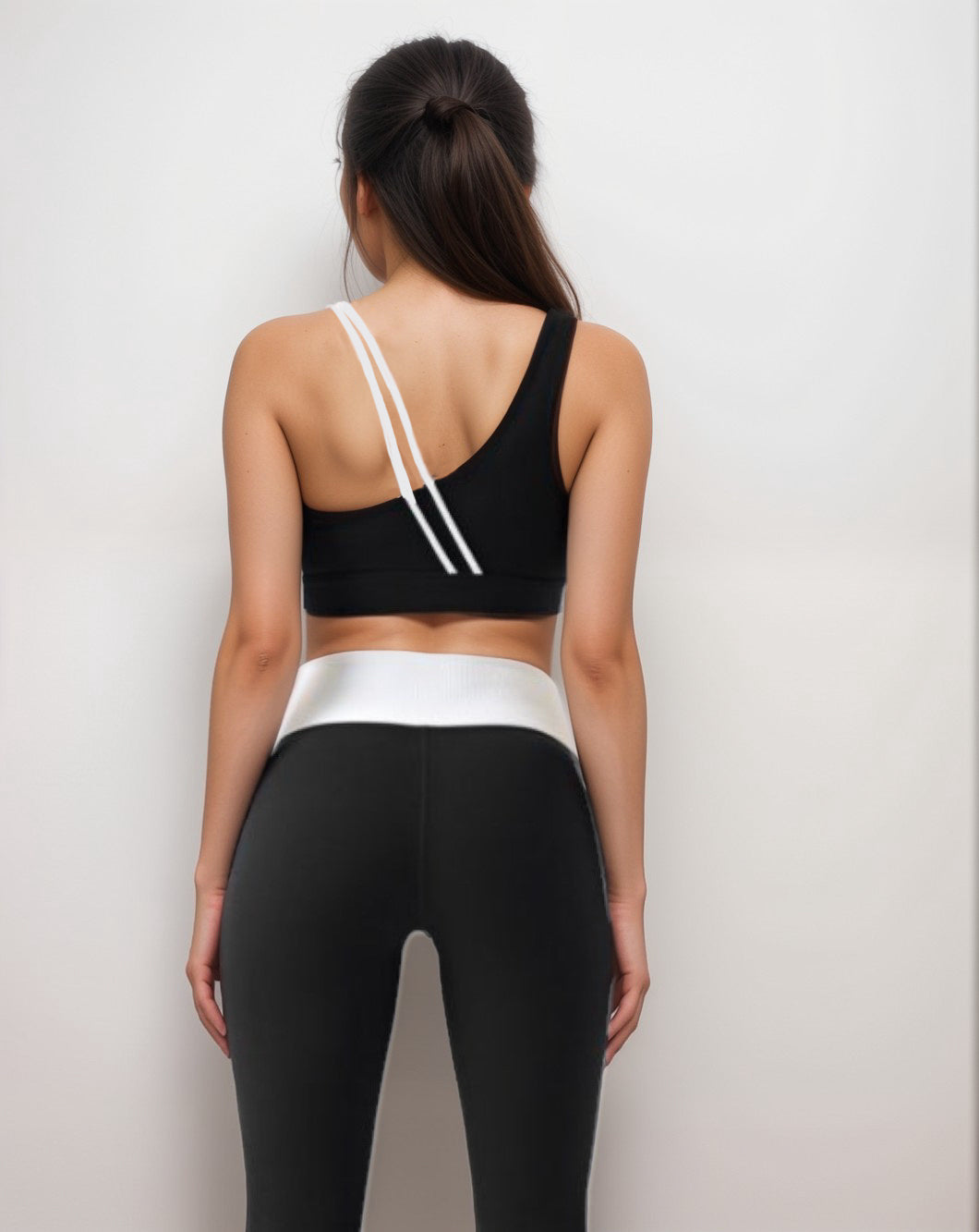 Women's Scoop Neck Sports Bra with Double Strap Design