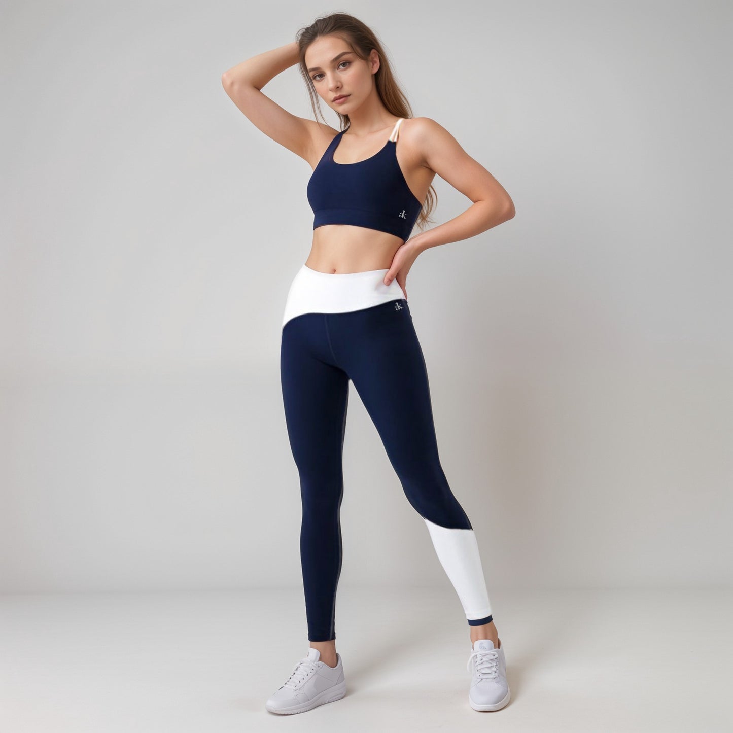 Women's Scoop Neck Sports Bra with Double Strap Design
