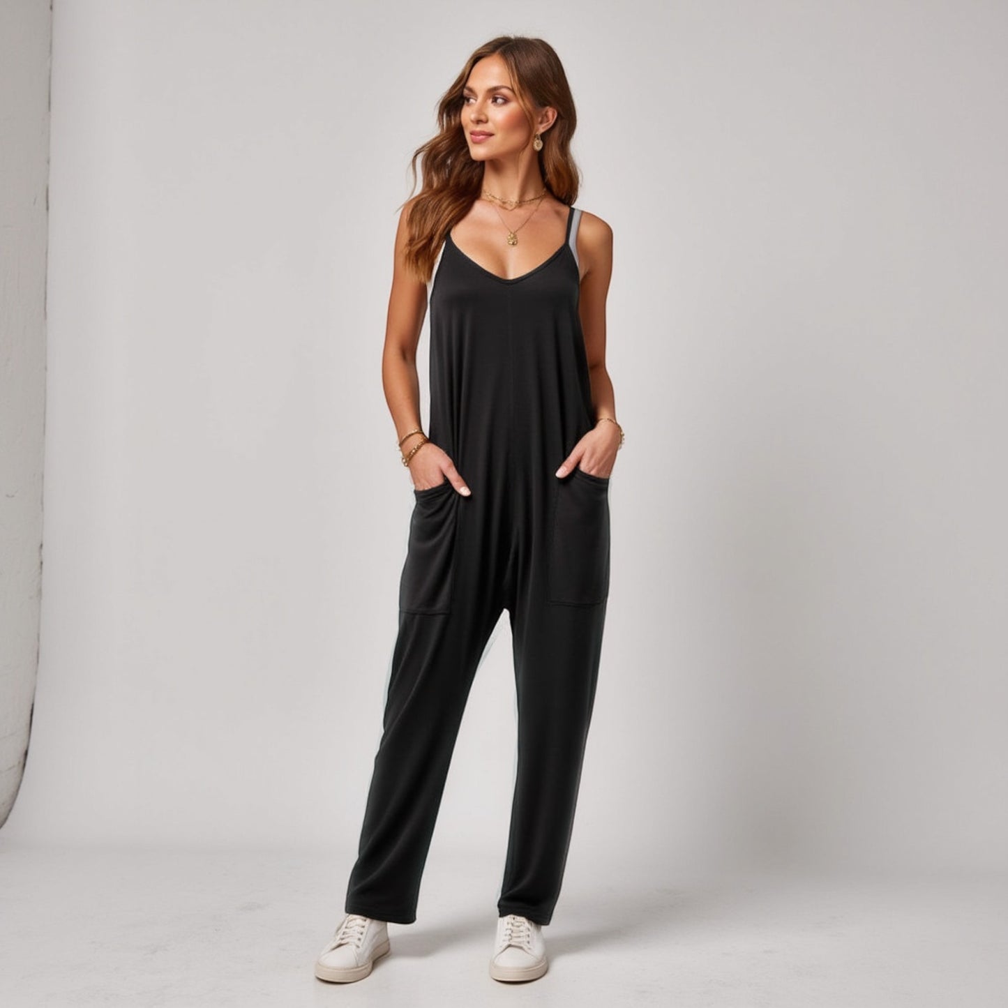 Women's Loose Fit Overalls with Adjustable Straps and Side Pockets