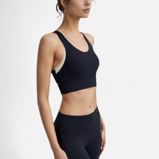 Scoop Neck Sports Bra with Wide Shoulder Straps and Elastic Band for Medium Support