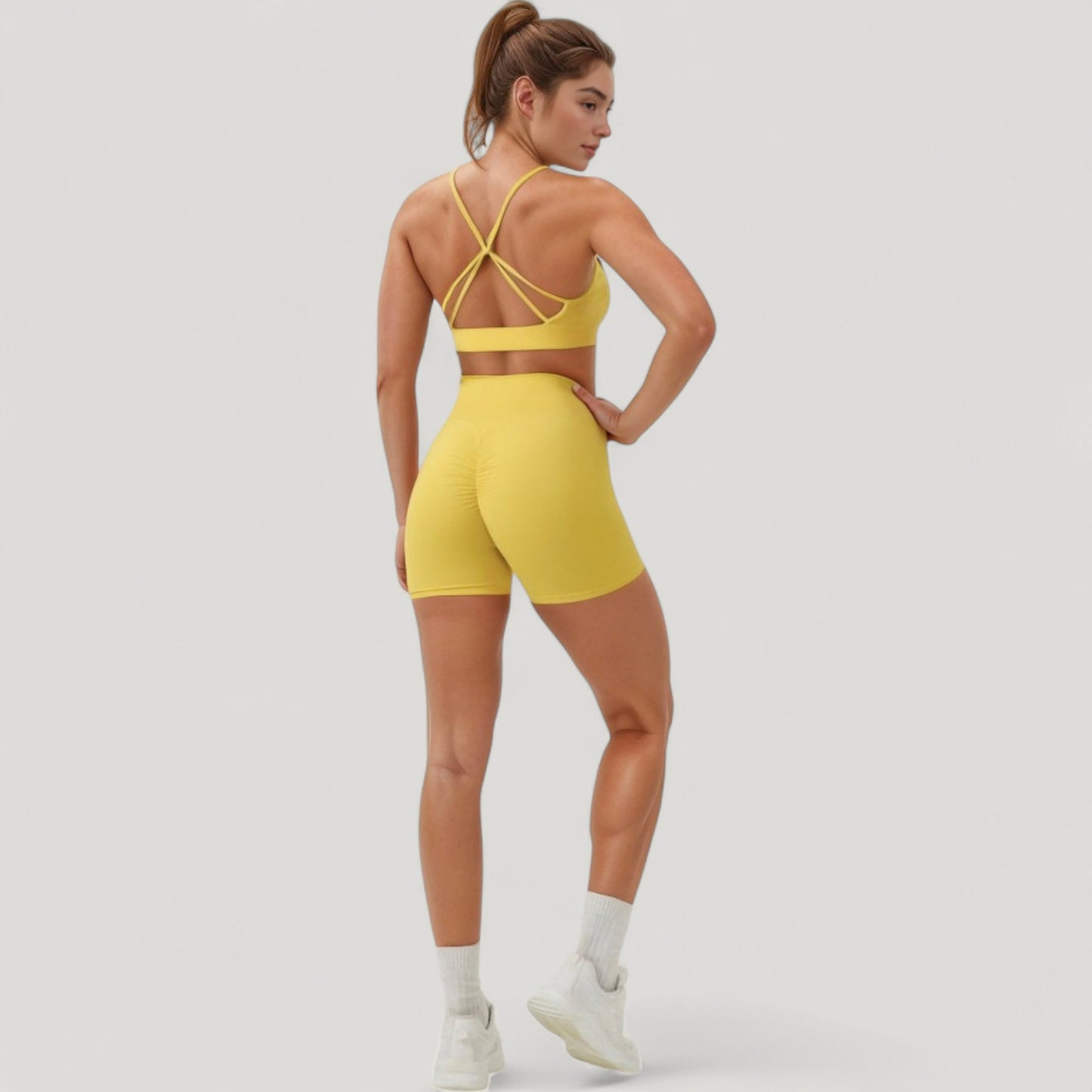 Scoop Neck Sports Bra with Adjustable Spaghetti Straps Removable Padding Stretch Fabric for Low Impact Activity