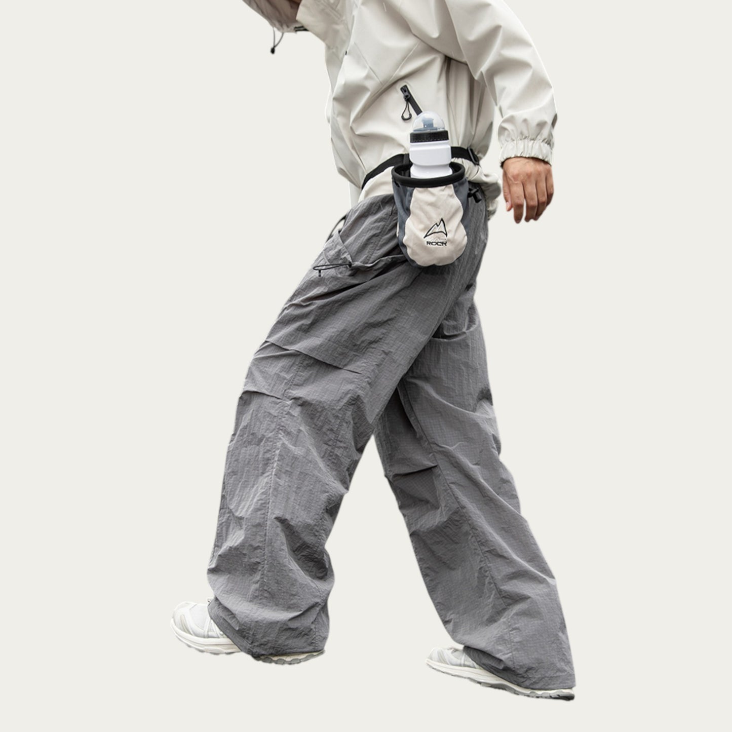 Men's Oversized Cargo Pants with Adjustable Drawstring Hem and Multi-Pocket Design