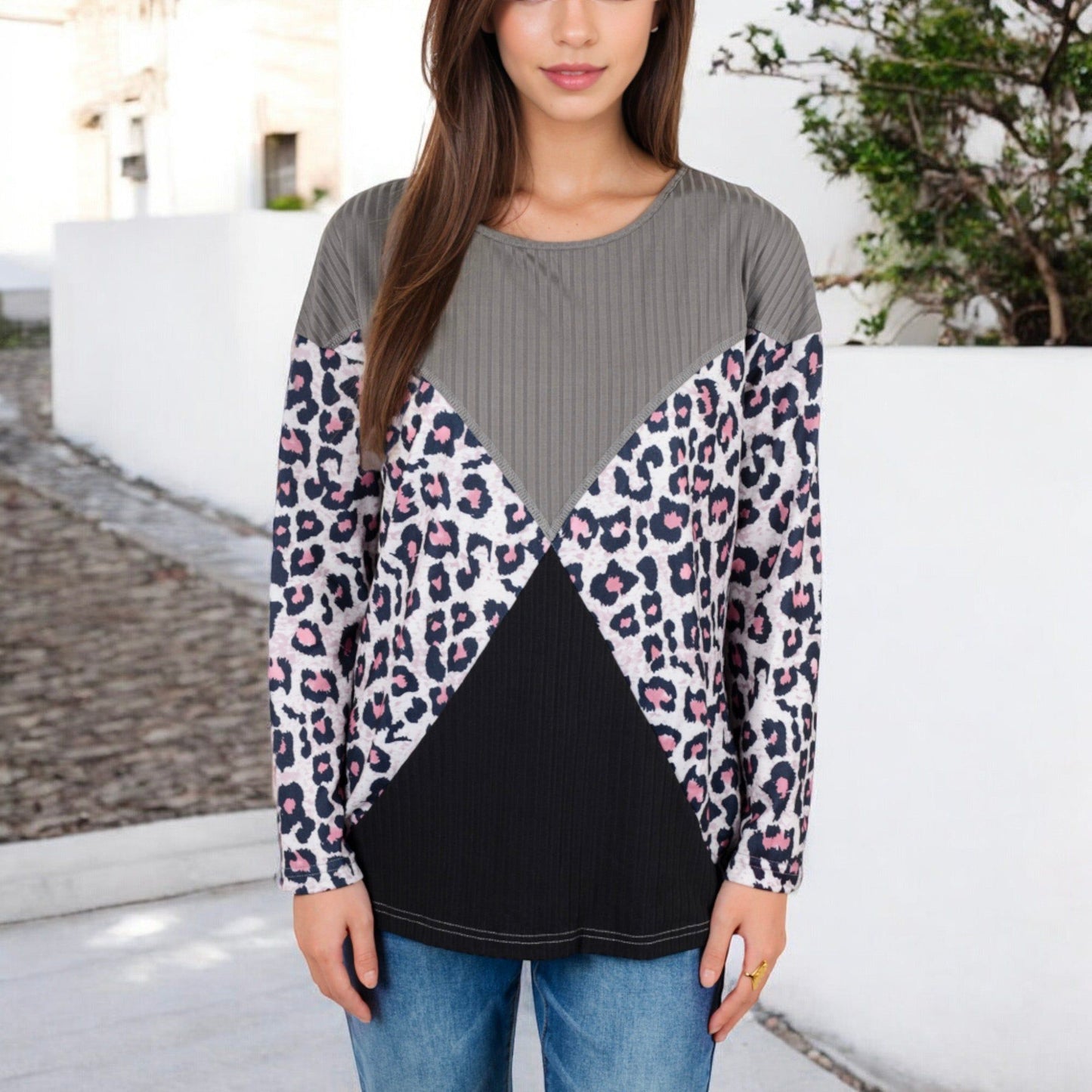 Long Sleeve Ribbed Knit Leopard Print Top with V-Cut