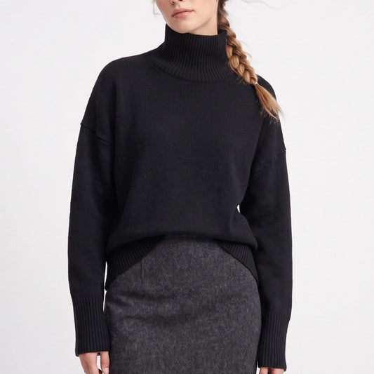 Relaxed Fit Crew Neck Pullover Sweater
