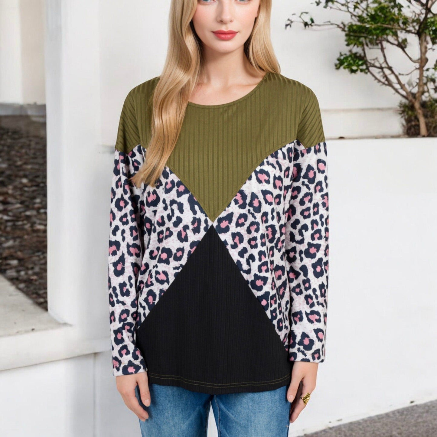 Long Sleeve Ribbed Knit Leopard Print Top with V-Cut