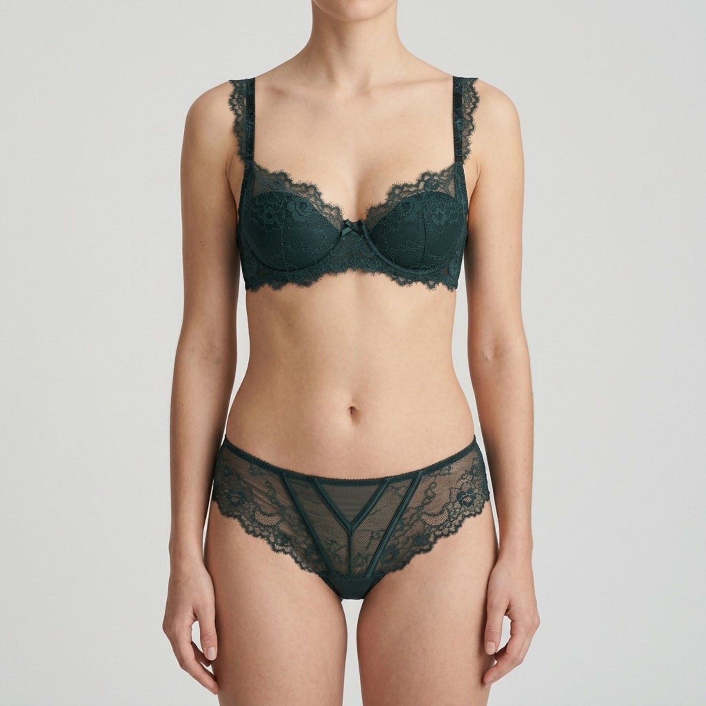 2 Piece Floral Lace Underwire Bra and Panty Lingerie Set