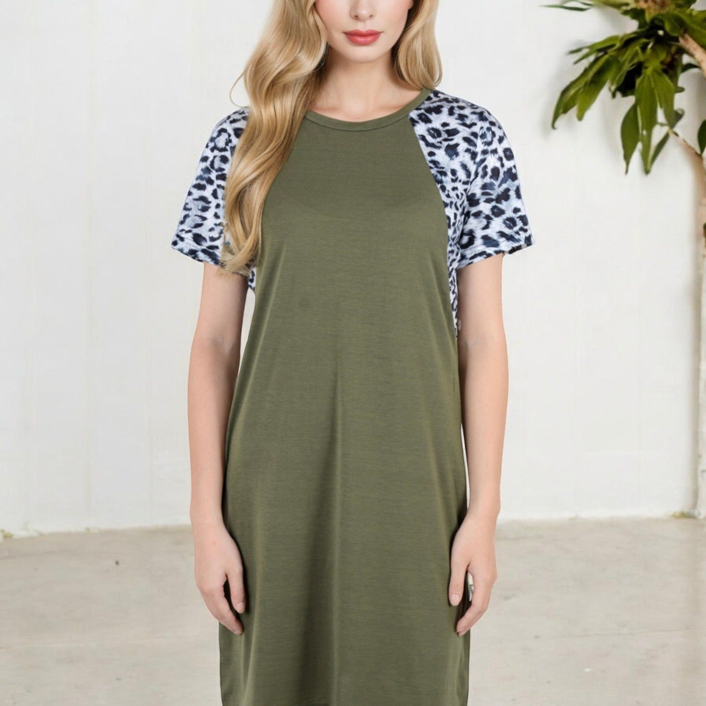 Short Sleeve Leopard Print Raglan Dress