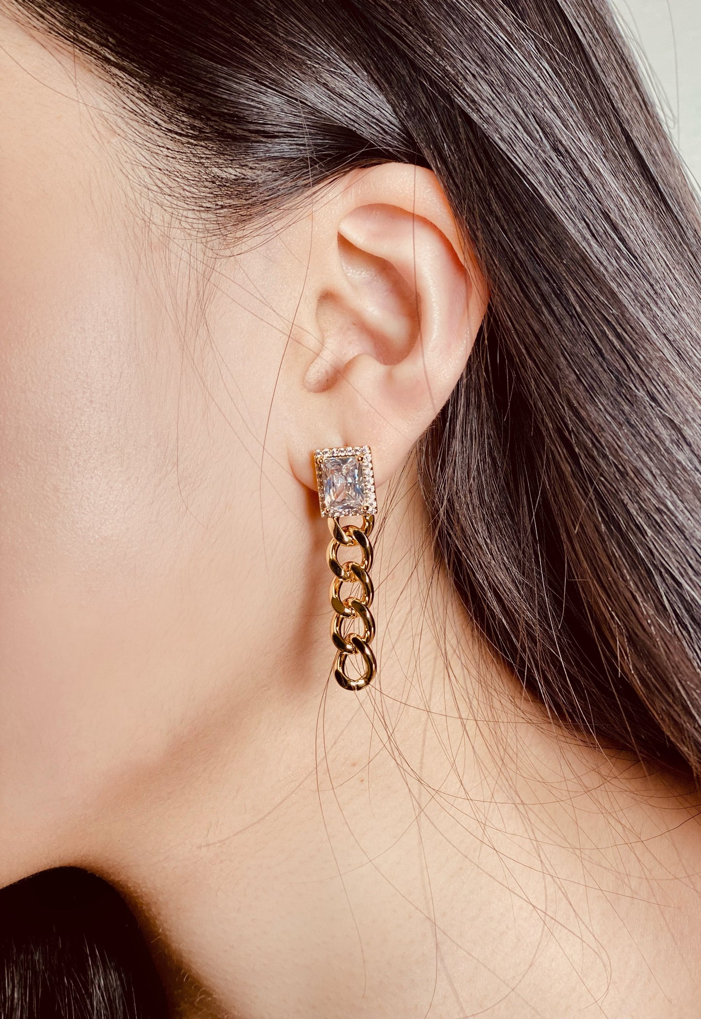 Gold Chain with Rectangular Crystal Earring