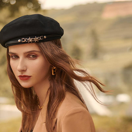 Golden Star Buckle Beret