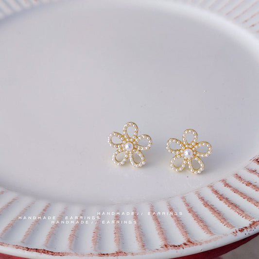 Pearl Flower Earring Studs