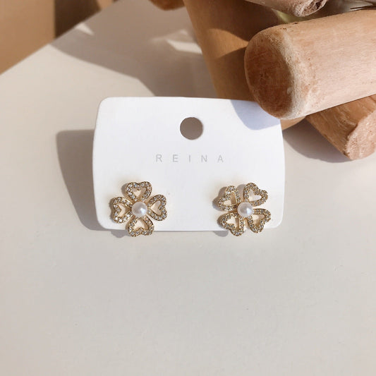Four Leaf Clover Pearl Earrings