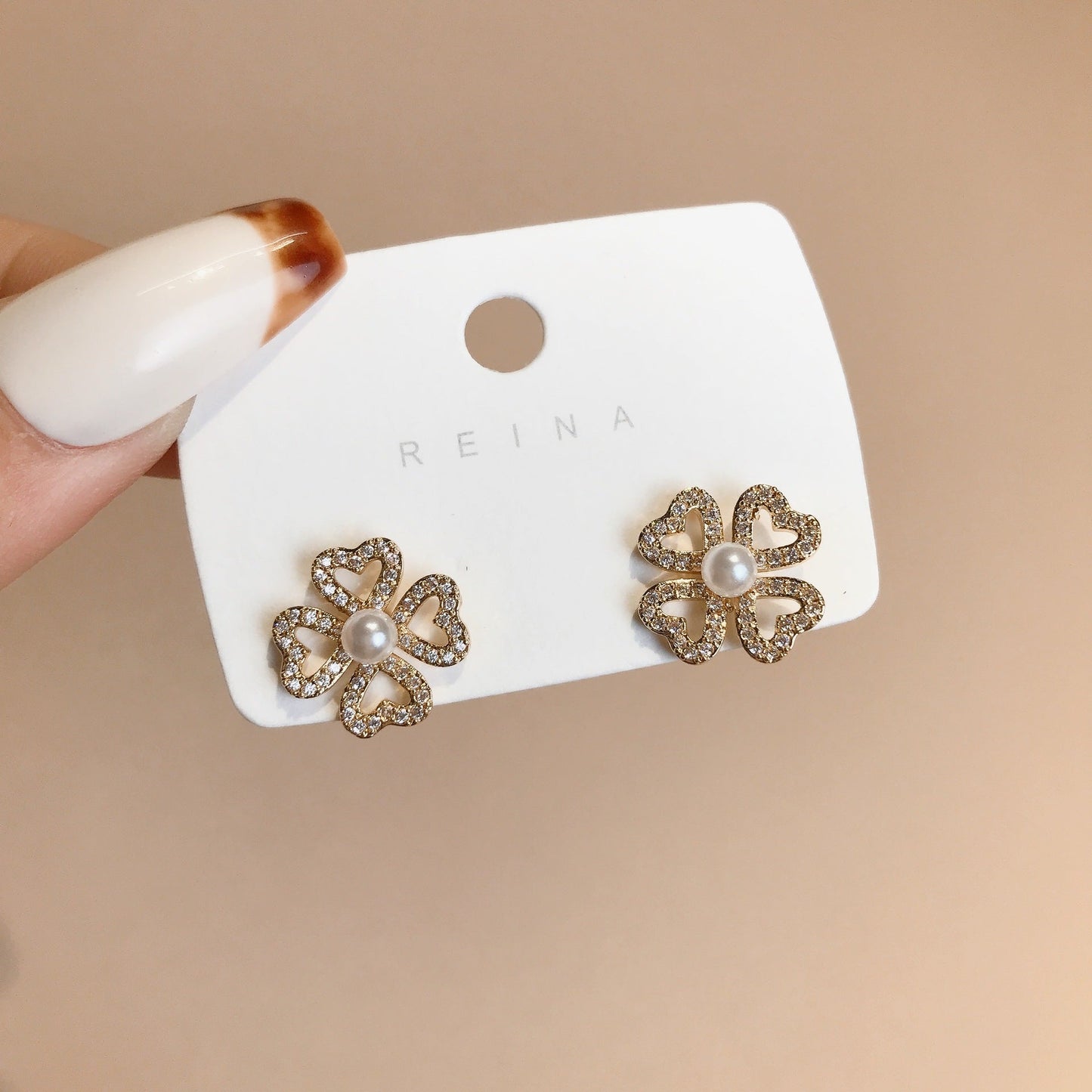 Four Leaf Clover Pearl Earrings