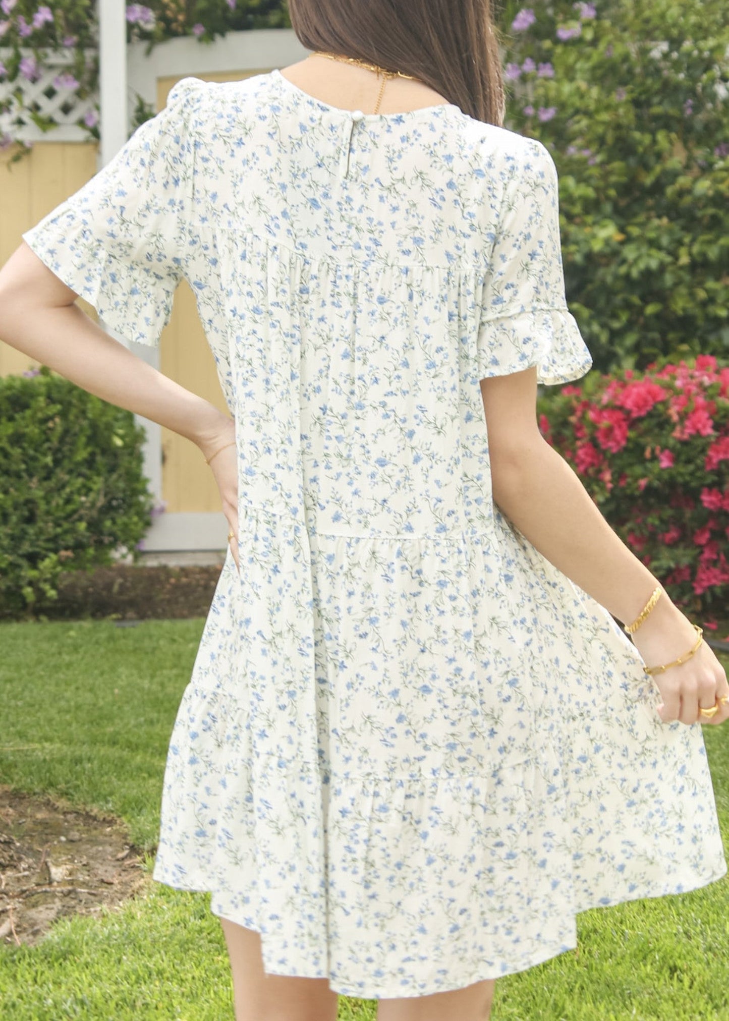 Round Neck Floral Shift Dress