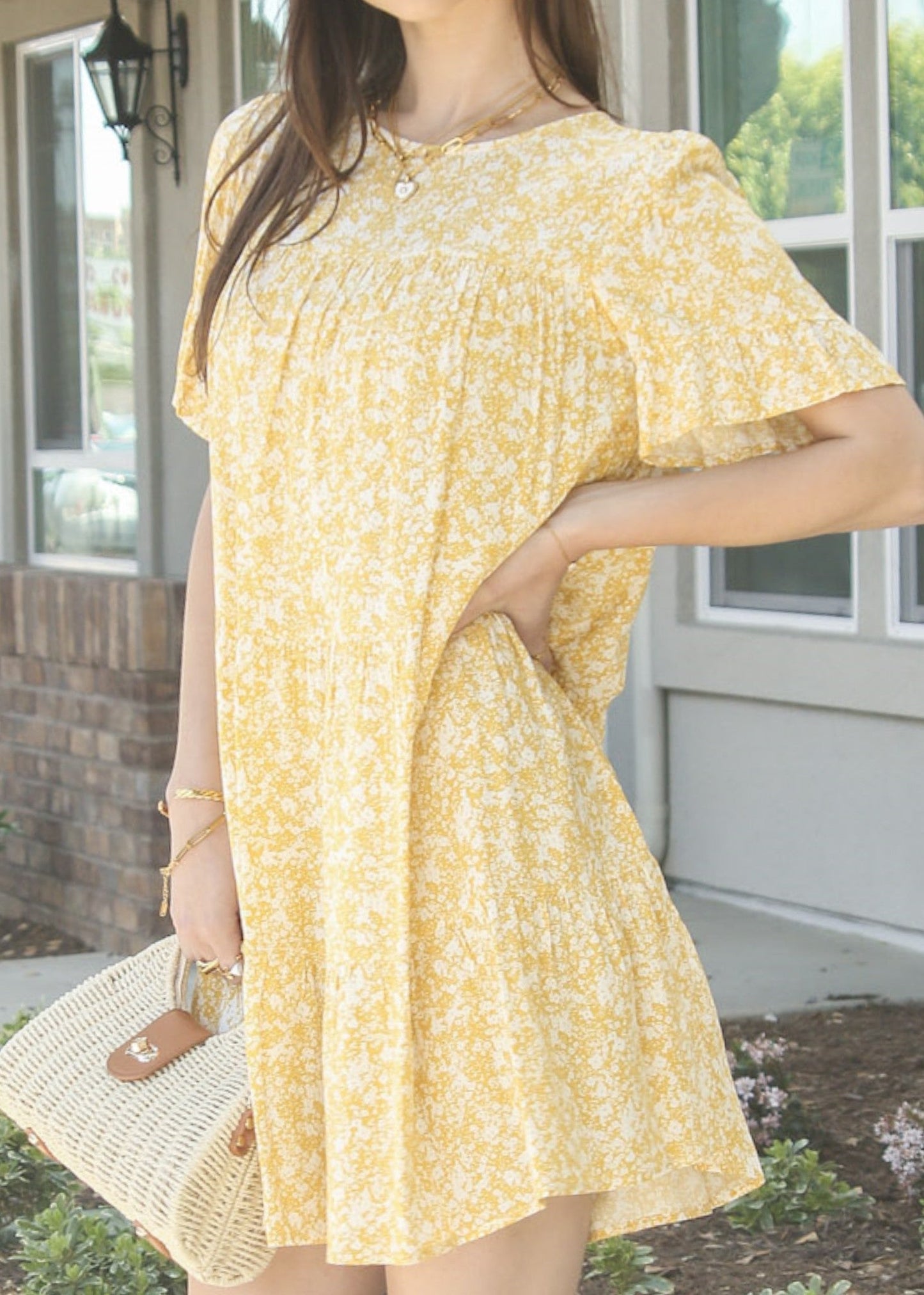 Round Neck Floral Shift Dress