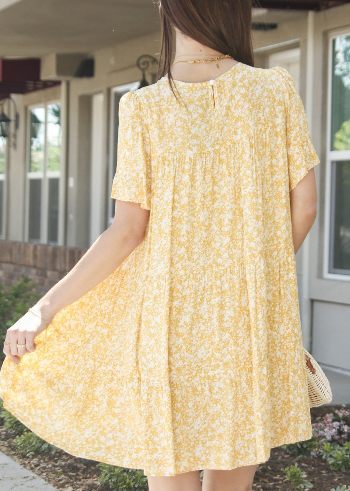 Round Neck Floral Shift Dress
