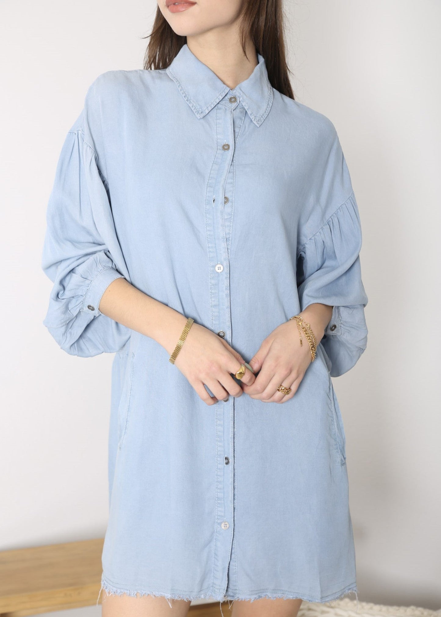 Pleated Back Frayed Hem Shirt
