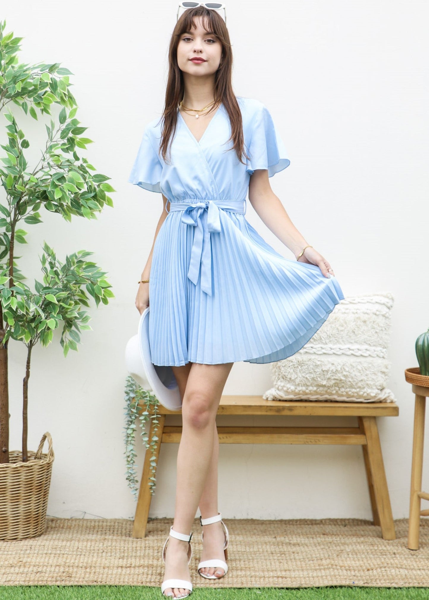 Classic Solid Color Pleated Dress