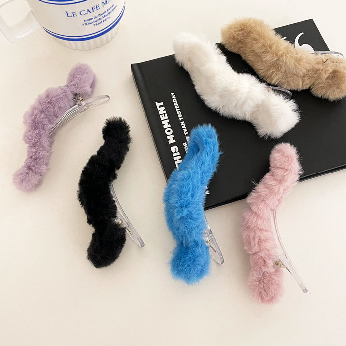 Soft and Fluffy Wavy Hair Clip