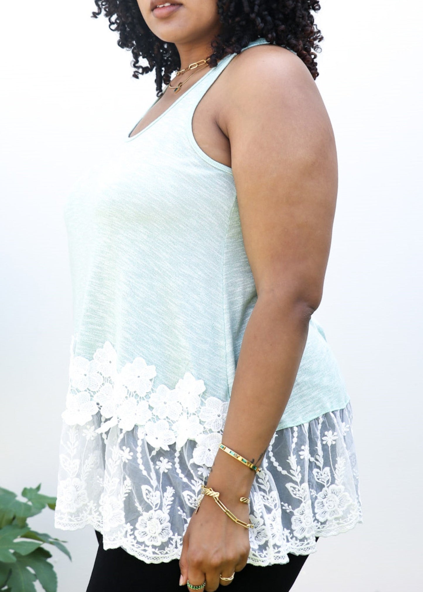 Plus Size Floral Lace Extender Tank Vest Crew Neck Loose Camisole Blouse Tops, Green