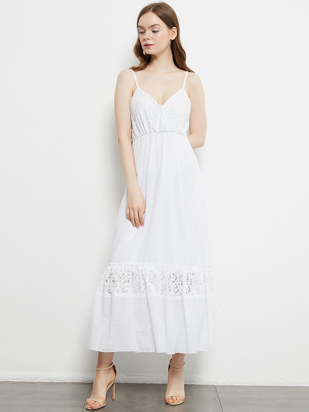 Sweetheart Neckline Lace Maxi Dress