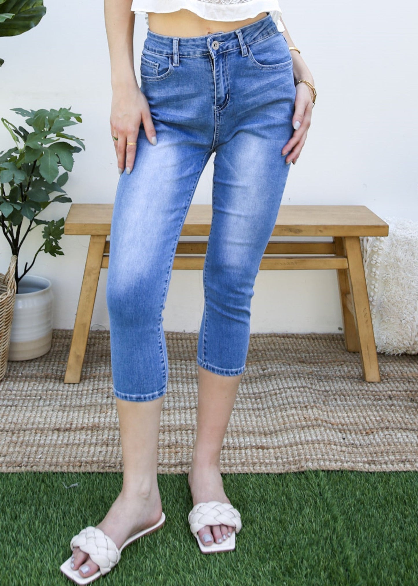 Slim Fit Capris Boyfriend Jeans