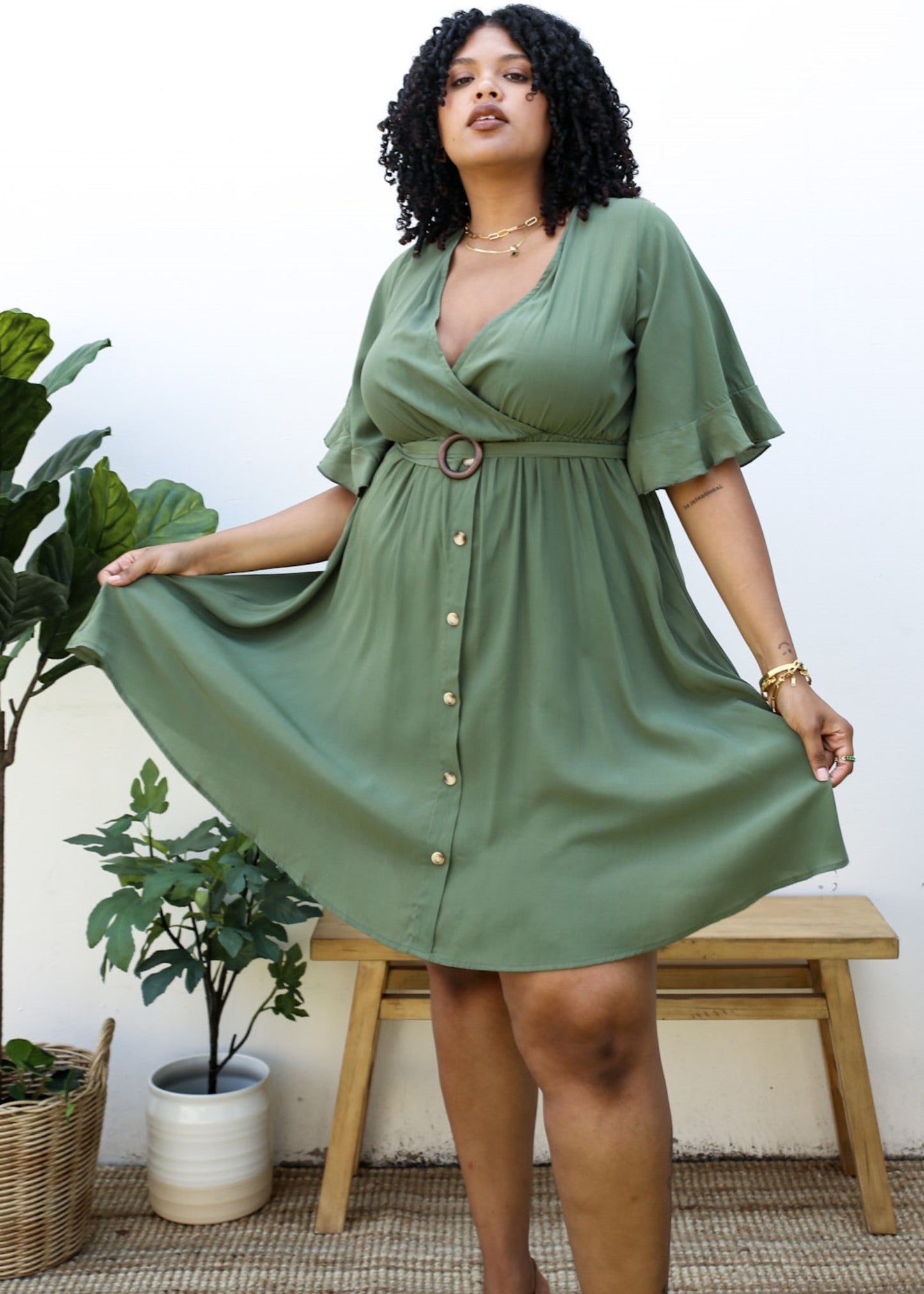 Plus Size O-Ring Tied Belt Waist Butterfly Flare Sleeve Midi Dress