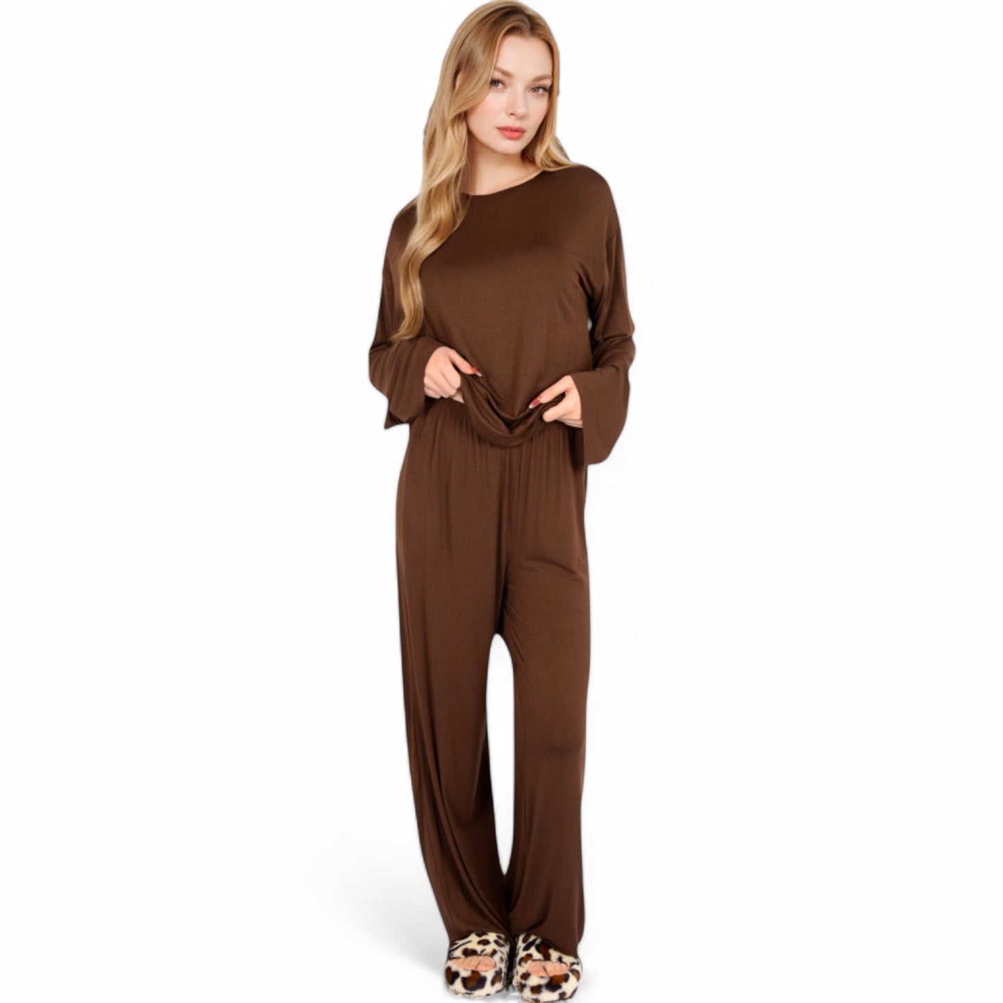 Minimalist Lounge Set with Long Sleeve Oversized Top and Wide-Leg Pants