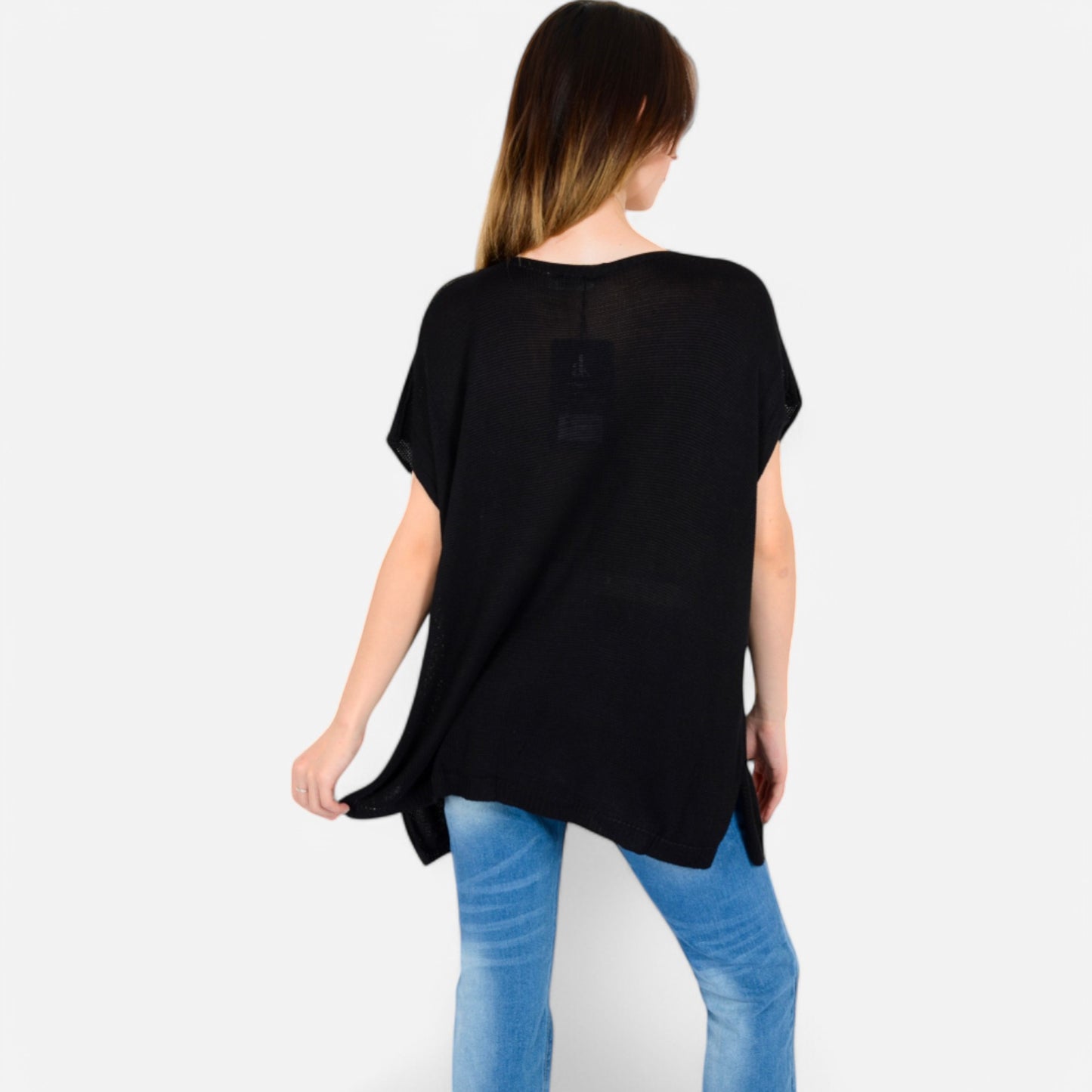 V-Neck Knit Top with Short Sleeves and Relaxed Fit