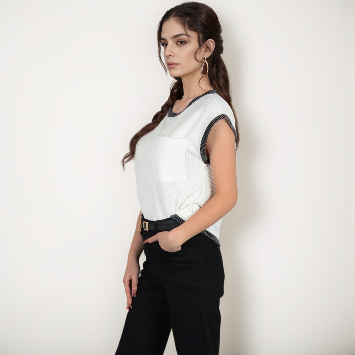 Sleeveless Striped Knit Top with Contrast Trim and Chest Pocket Detail
