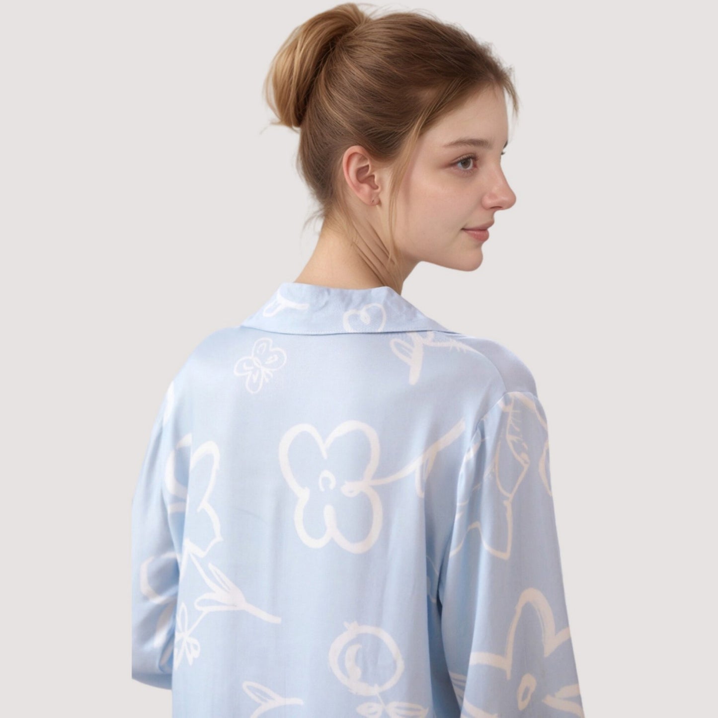 Light Woven Pajama Set with Whimsical Floral Outline Print and Relaxed Button-Up Fit