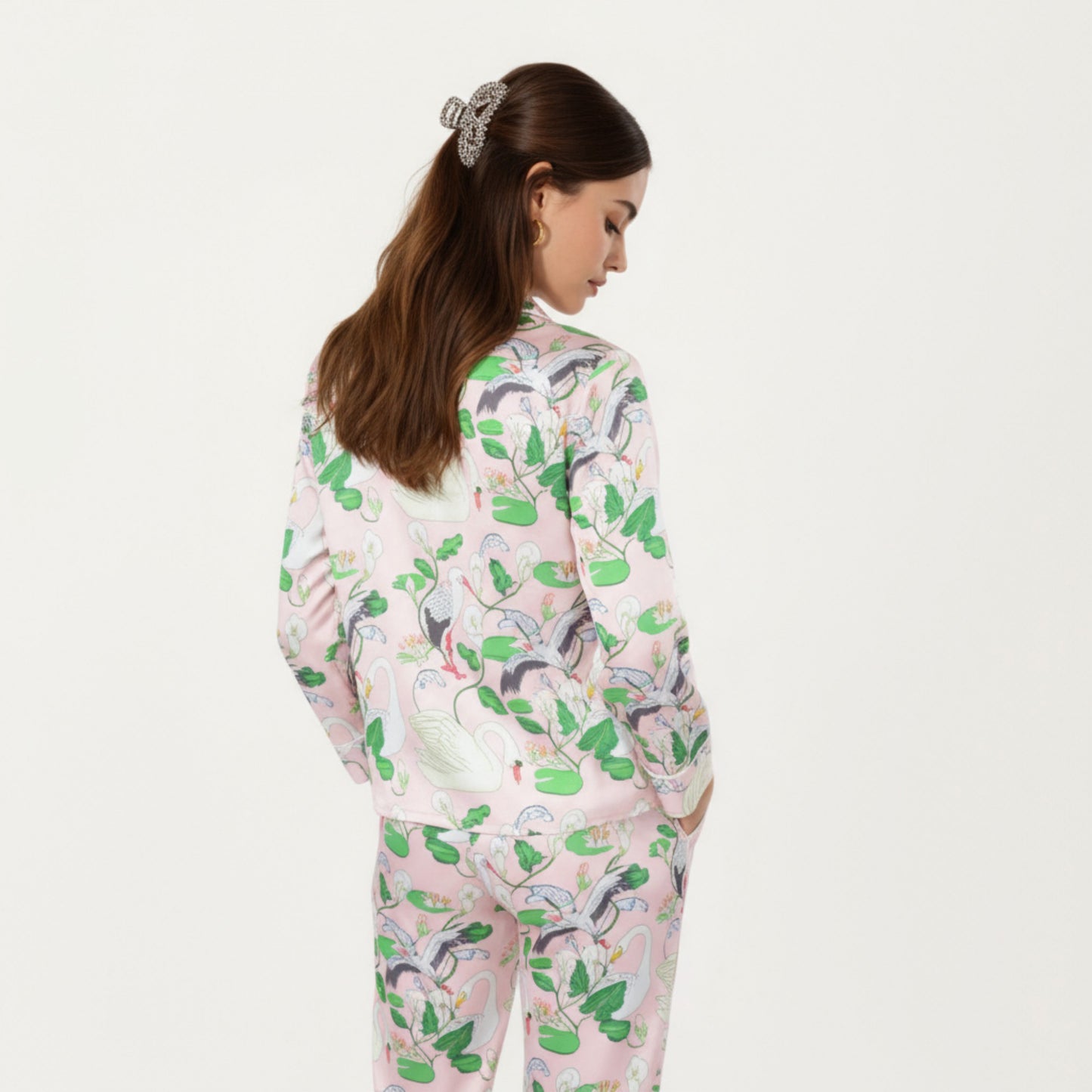 2-Piece Set Long Sleeve Button Front Pajama Set with Crane Print and Soft Silky Fabric for Relaxed Comfort