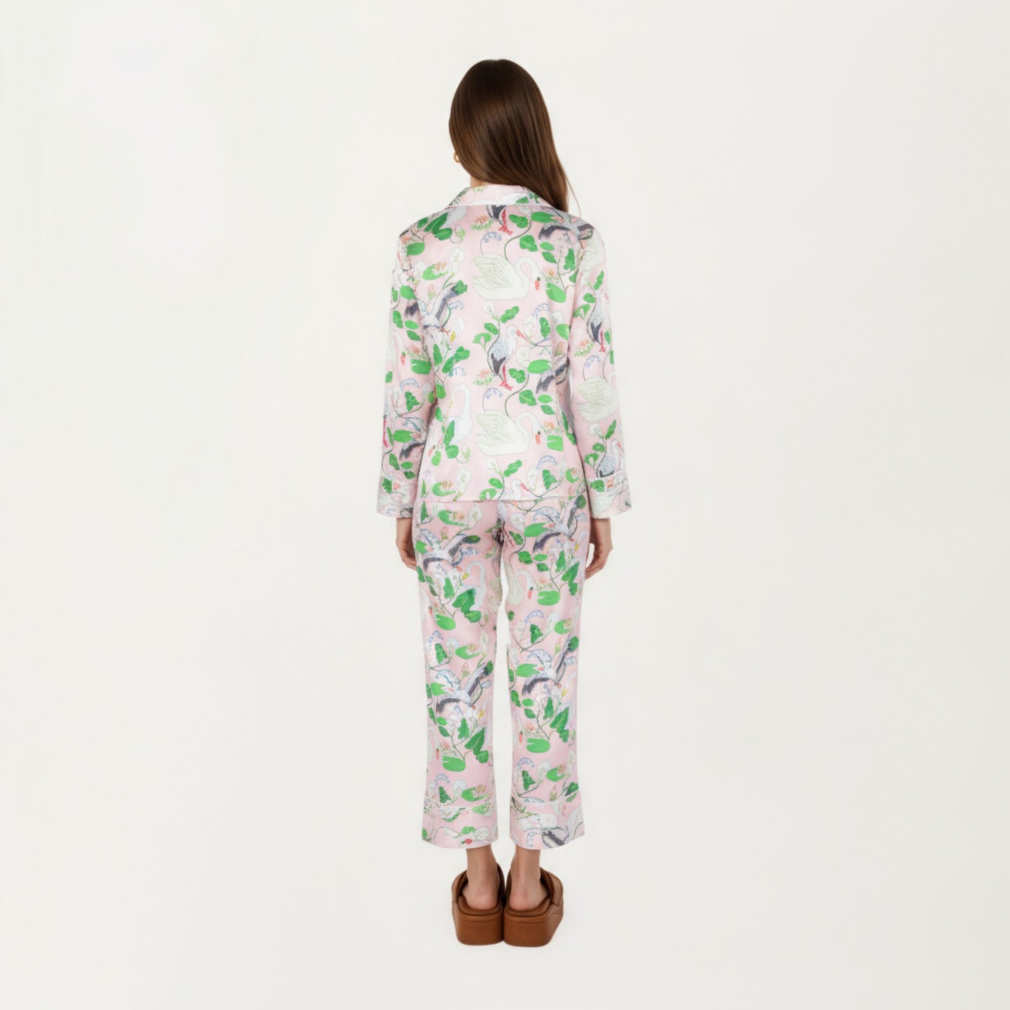 2-Piece Set Long Sleeve Button Front Pajama Set with Crane Print and Soft Silky Fabric for Relaxed Comfort