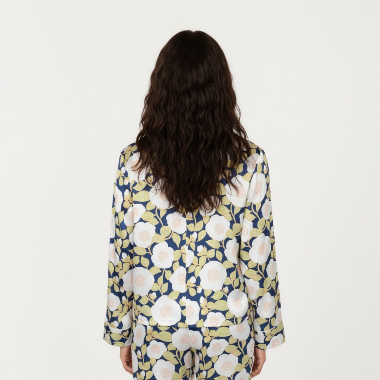 2-Piece Set Long Sleeve Button Front Pajama Set with Floral Print and Soft Silky Fabric for Relaxed Comfort