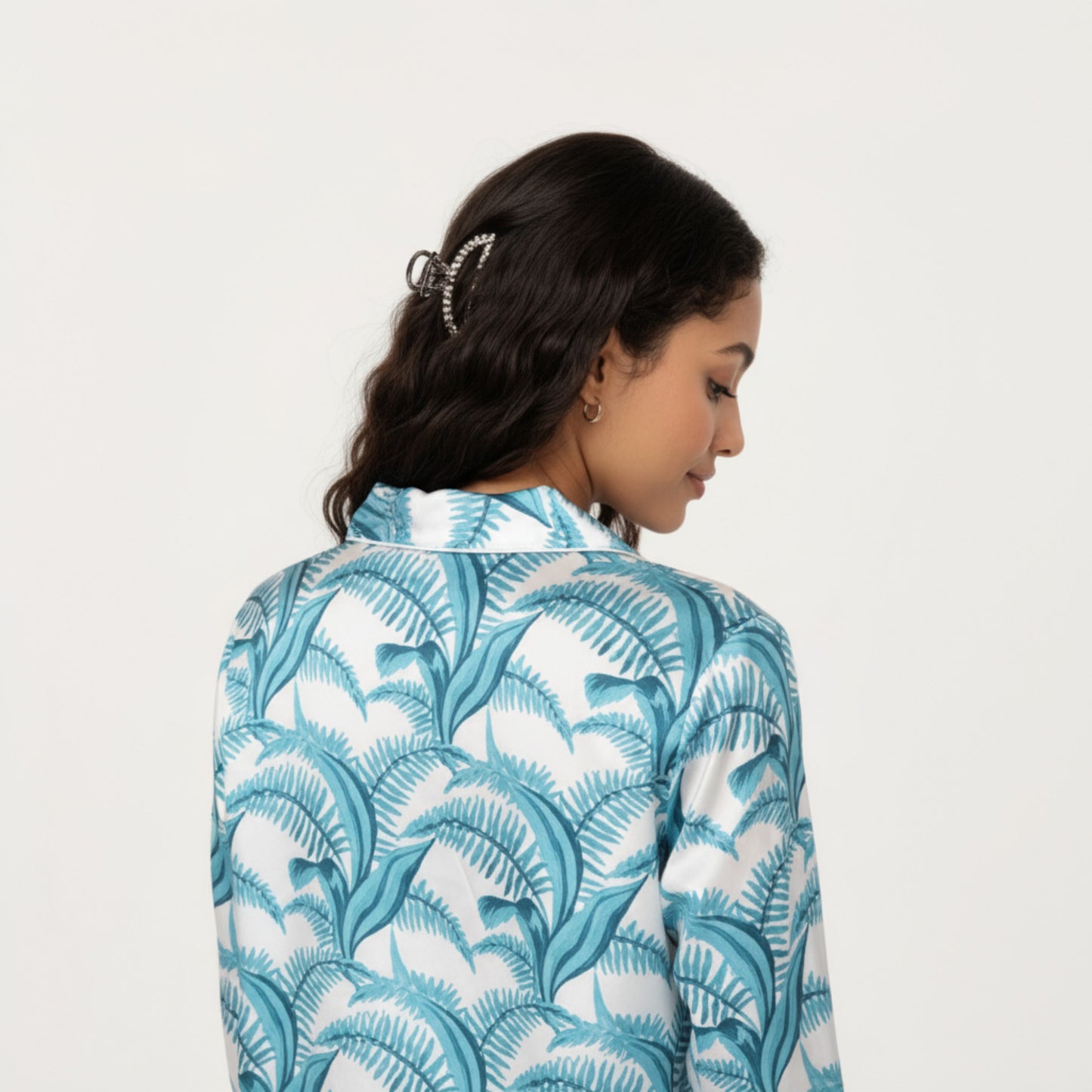 2-Piece Set Long Sleeve Button Front Pajama Set with Tropical Leaf Print and Soft Silky Fabric for Relaxed Comfort