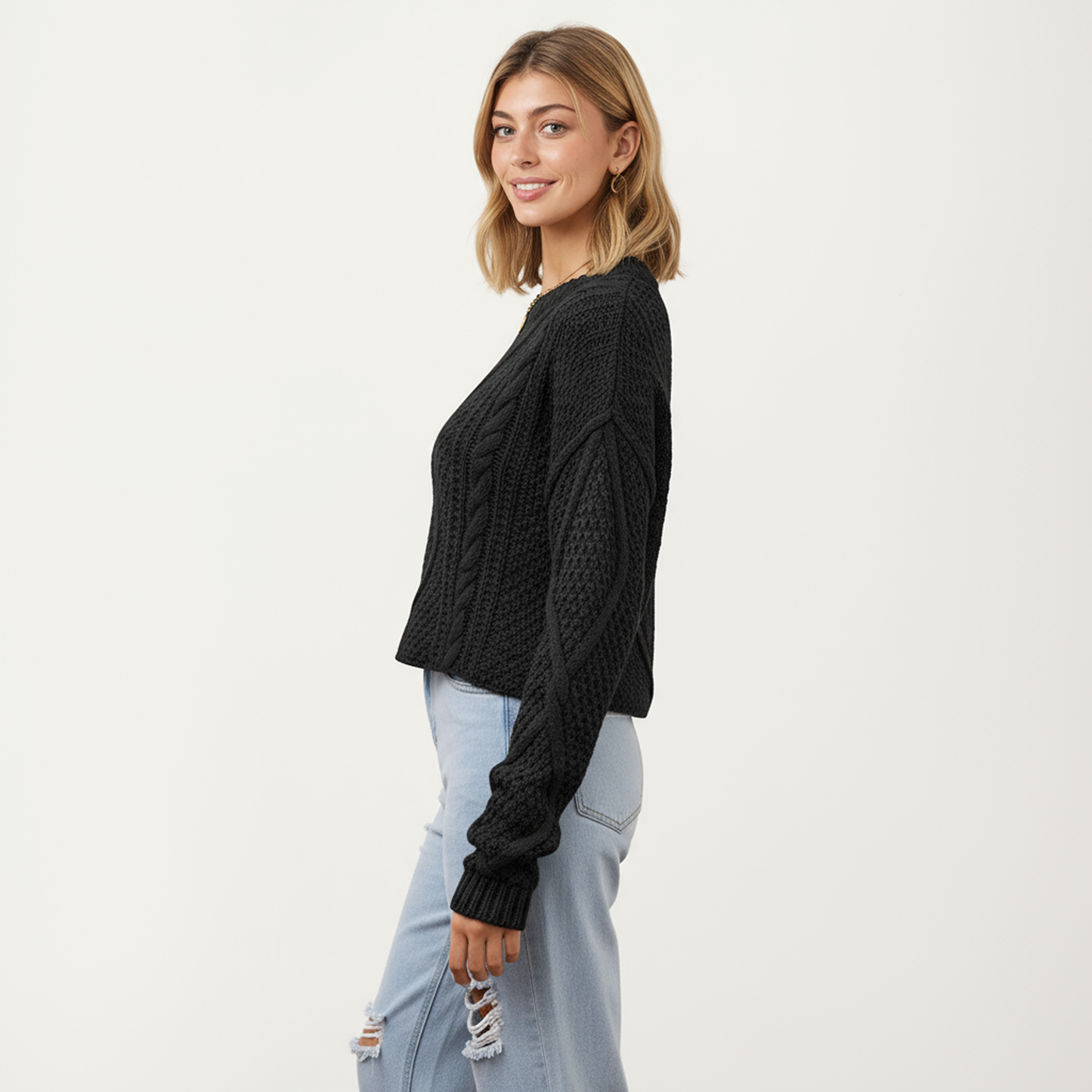 Long Sleeve Cable Knit Pullover Sweater with Textured Pattern