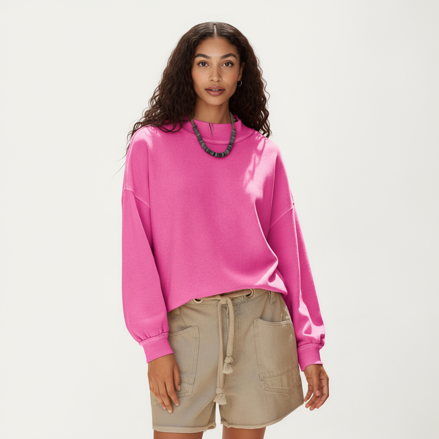 Long Sleeve Crew Neck Pullover Top with Relaxed Fit and Ribbed Cuffs