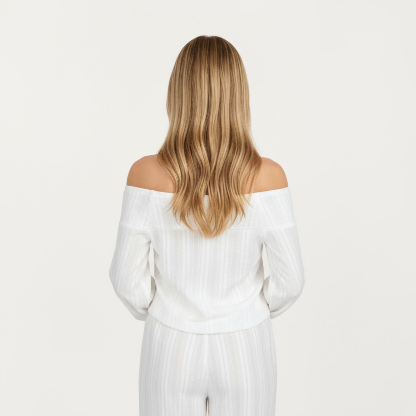 2-Piece Set Long Sleeve Gathered Neckline Top and Relaxed Fit Pants Pajama Set in Lightweight Fabric