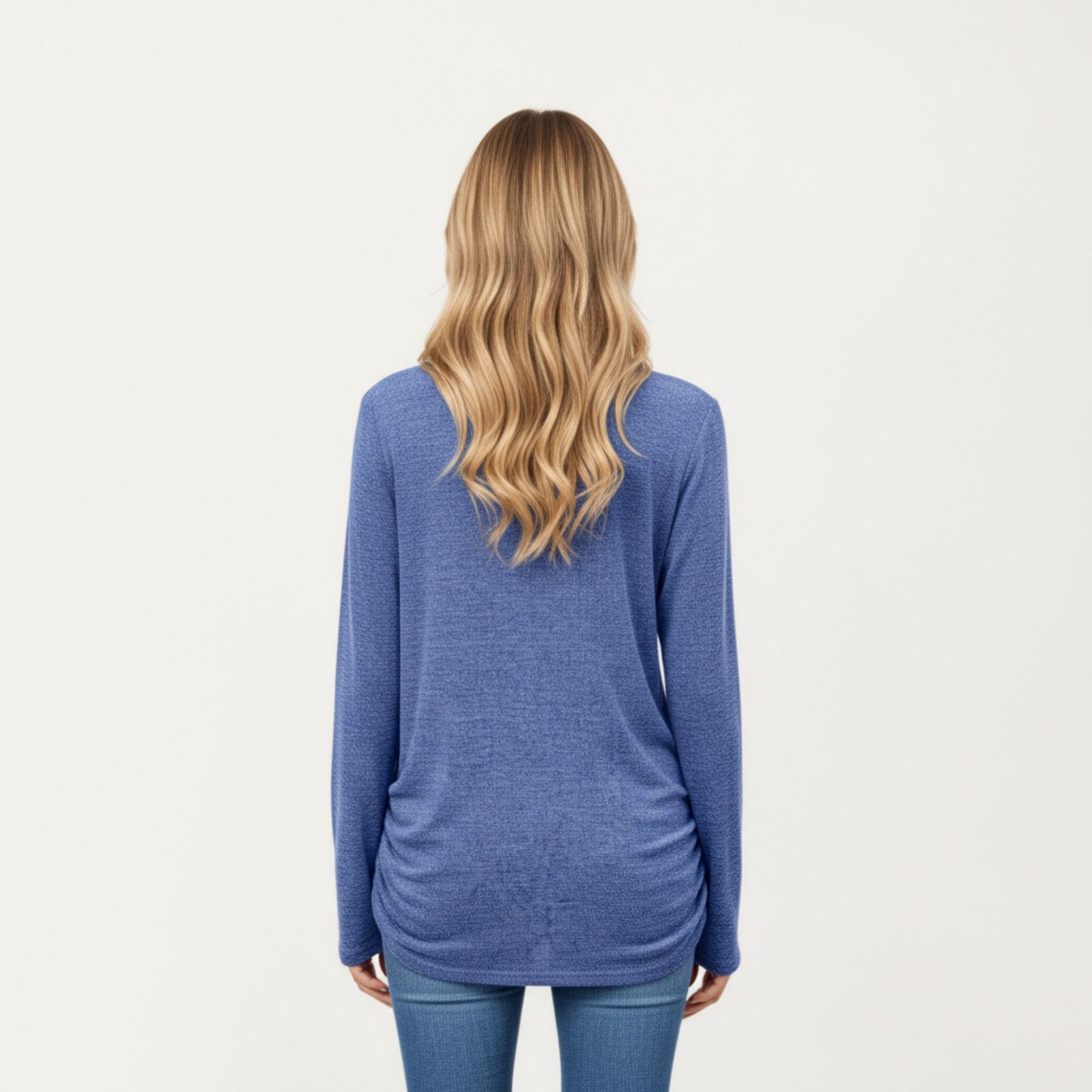 Long Sleeve Crew Neck Top with Relaxed Fit and Soft Knit Fabric