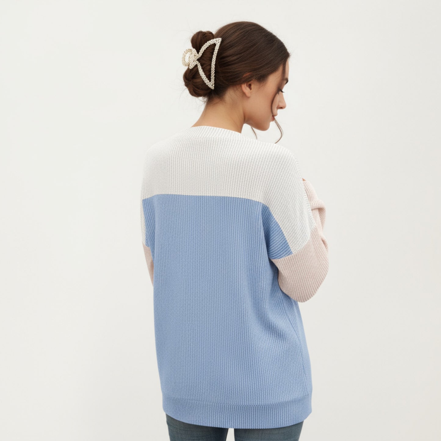 Long Sleeve Colorblock Pullover Top with Crew Neck and Relaxed Fit