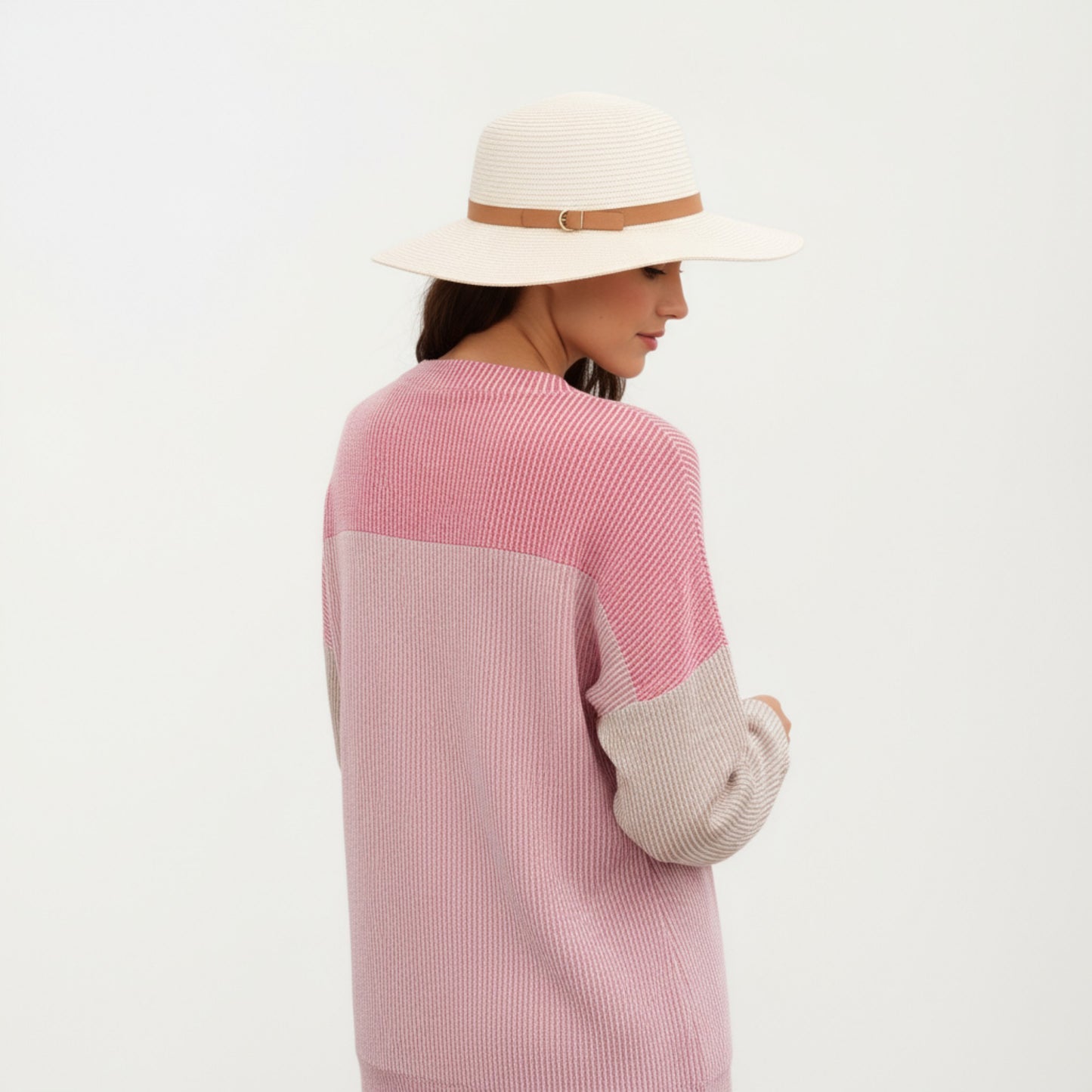 Long Sleeve Colorblock Pullover Top with Crew Neck and Relaxed Fit