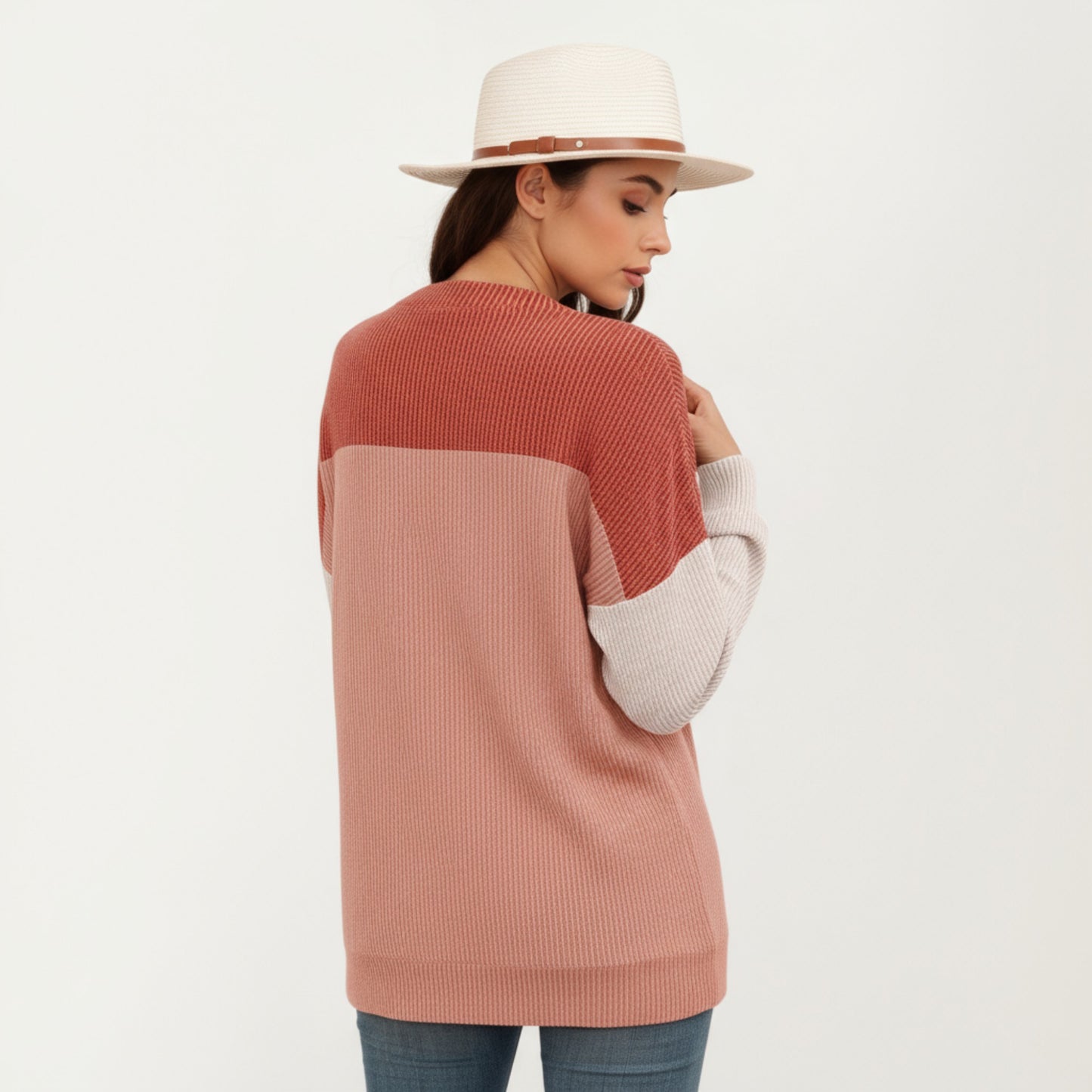 Long Sleeve Colorblock Pullover Top with Crew Neck and Relaxed Fit