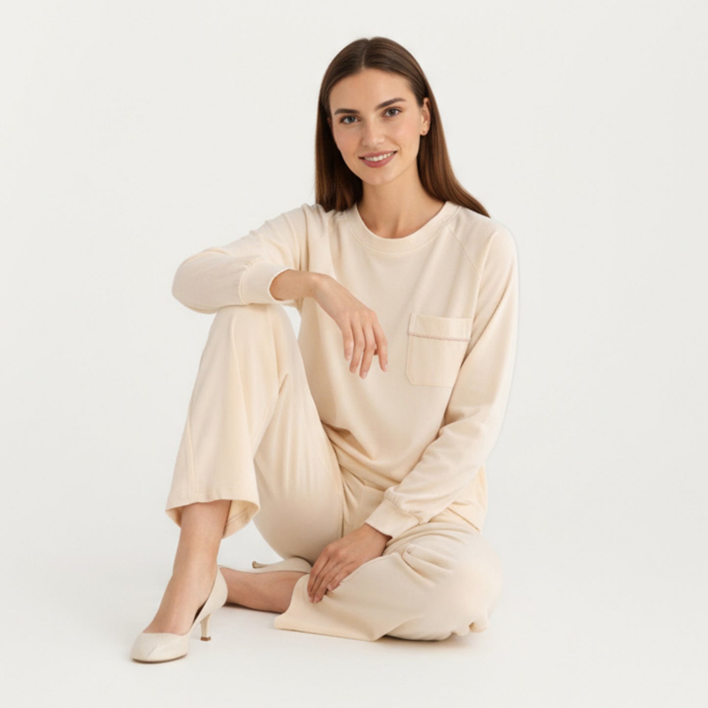 2-Piece Set Long Sleeve Top with Front Pocket and Relaxed Fit Lounge Pants