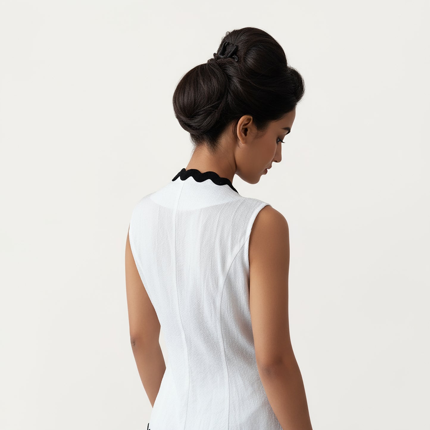 Sleeveless Maxi Dress with Wavy Contrast Trim, Textured Fabric Finish and Side Slit Detail