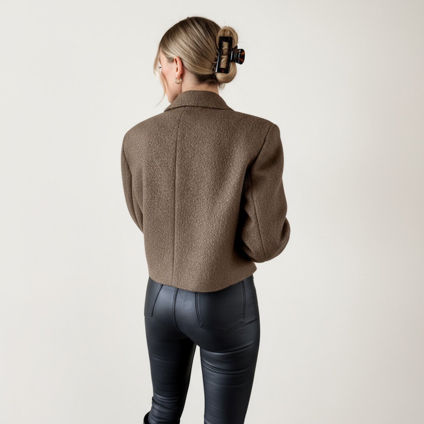 Cropped Double-Breasted Jacket with Oversized Lapel Collar Structured Long Sleeves and Clean Tailored Silhouette