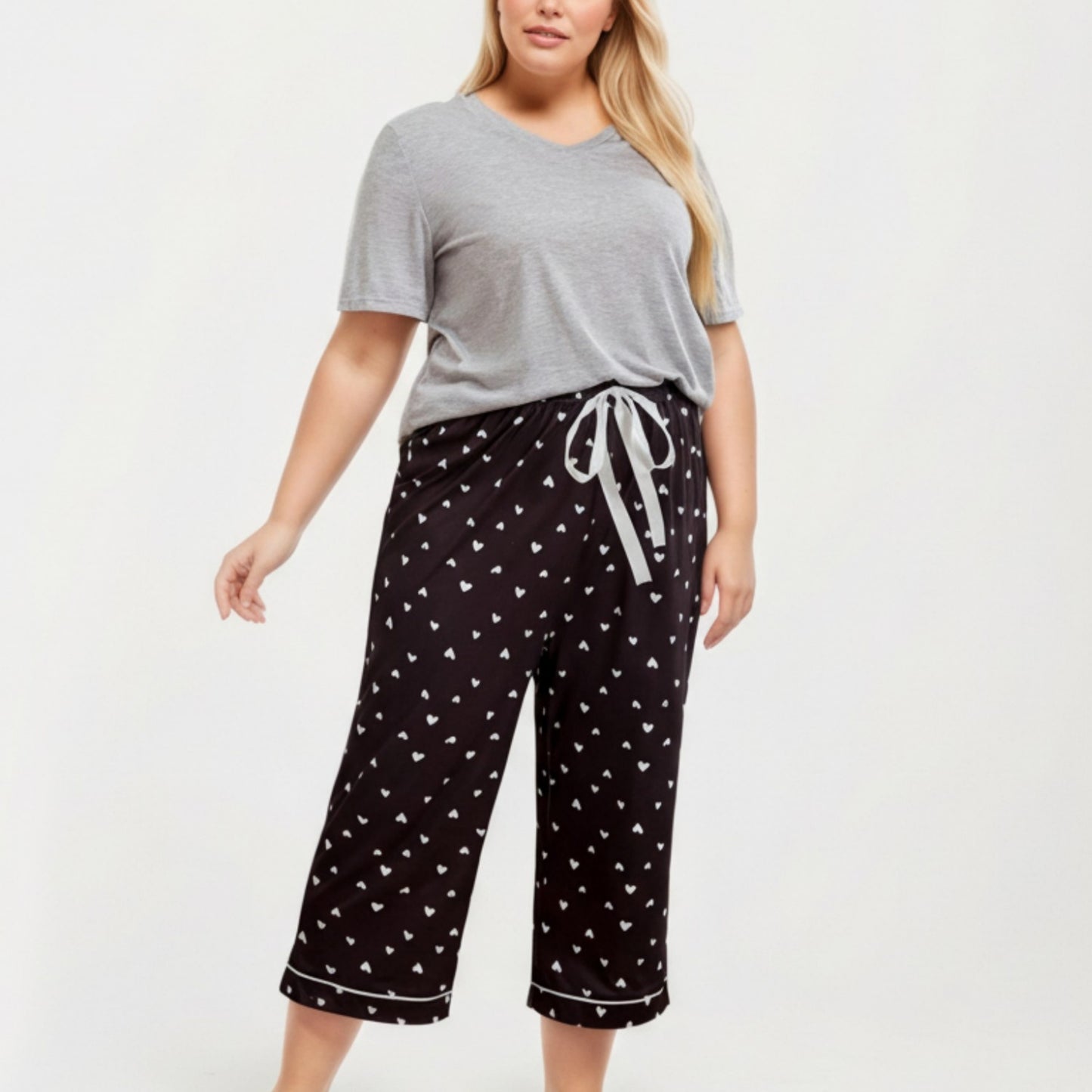 2-Piece Set Soft Knit Short Sleeve Top and Heart Print Capri Pajama Pants with Stretch Waist Tie