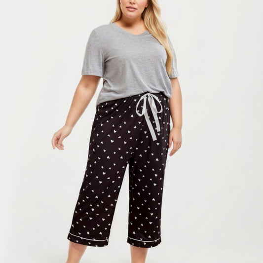 2-Piece Set Soft Knit Short Sleeve Top and Heart Print Capri Pajama Pants with Stretch Waist Tie